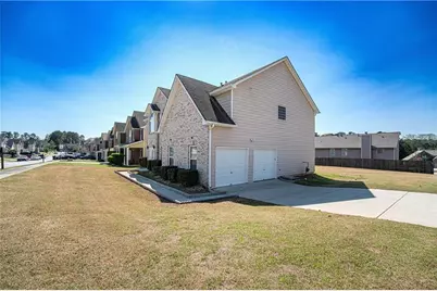 6595 Piazza Drive, Jonesboro, GA 30238 - Photo 4