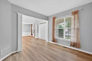 740 Mayfair Ct, Suwanee, GA 30024 - Photo 4