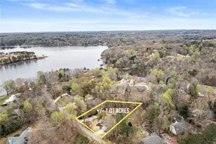 2185 Elysian Cir, Gainesville, GA 30501 - Photo 2