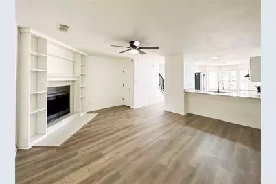 639 Hunting Creek Lane SE, Conyers, GA 30013 - Photo 4