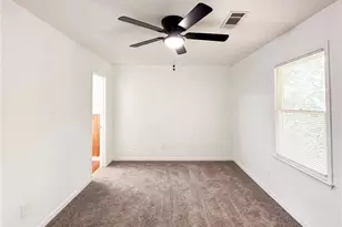 639 Hunting Creek Ln SE, Conyers, GA 30013 - Photo 10