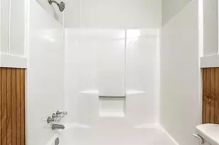 639 Hunting Creek Ln SE, Conyers, GA 30013 - Photo 12