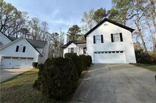 1955 Keswick Pl Dr, Lawrenceville, GA 30043 - Photo 2