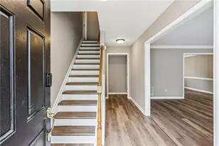 52 Bridle Ln, Marietta, GA 30068 - Photo 4