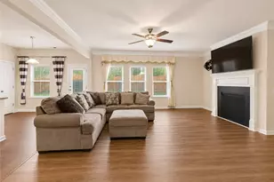 1856 Hanover W Dr, Lawrenceville, GA 30043 - Photo 10