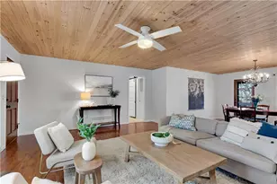 126 E Lake Dr, Roswell, GA 30075 - Photo 4