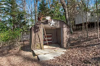 126 E Lake Drive, Roswell, GA 30075 - Photo 36