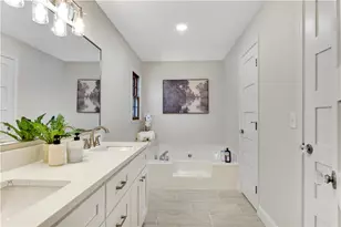 126 E Lake Dr, Roswell, GA 30075 - Photo 18