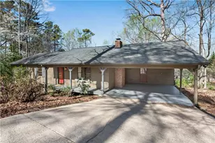 126 E Lake Dr, Roswell, GA 30075 - Photo 28