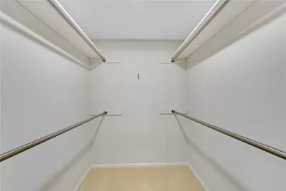 126 E Lake Drive, Roswell, GA 30075 - Photo 26