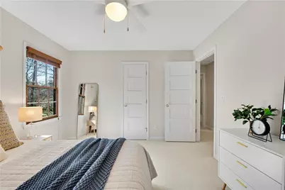 126 E Lake Drive, Roswell, GA 30075 - Photo 30