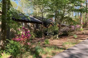 126 E Lake Dr, Roswell, GA 30075 - Photo 1