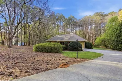 3197 Spring Lake Drive, Conyers, GA 30013 - Photo 2