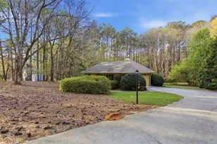 3197 Spring Lake Dr, Conyers, GA 30013 - Photo 2