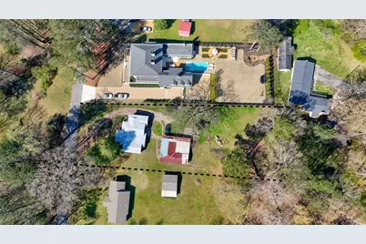 112 Barnesdale Terrace, Woodstock, GA 30188 - Photo 2