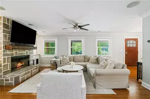 2630 Cove Cir NE, Atlanta, GA 30319 - Photo 6