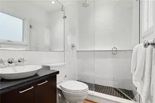 2465 Field Way NE, Atlanta, GA 30319 - Photo 18