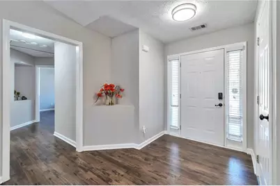 466 Suwanee East Drive, Lawrenceville, GA 30043 - Photo 4