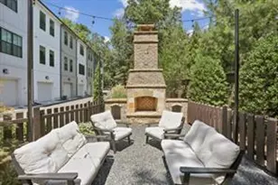 4471 Dandelion Ln, Atlanta, GA 30342 - Photo 24