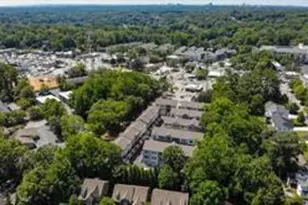 4471 Dandelion Ln, Atlanta, GA 30342 - Photo 26