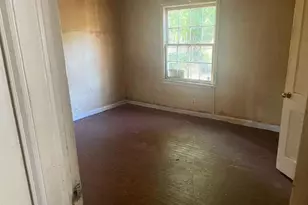 2752 Harlan Dr, East Point, GA 30344 - Photo 4