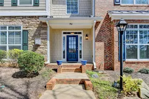 961 Cambron Cmns Trce, Suwanee, GA 30024 - Photo 2