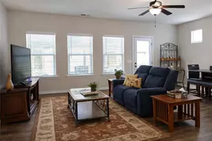 104 Thomaston St, Newnan, GA 30263 - Photo 4