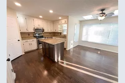 2903 Pendleton Lane SW, Marietta, GA 30064 - Photo 2