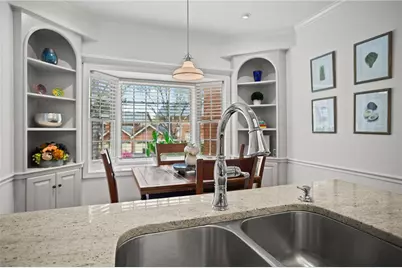 16 Ivy Chase NE, Atlanta, GA 30342 - Photo 12