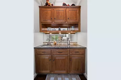 16 Ivy Chase NE, Atlanta, GA 30342 - Photo 34