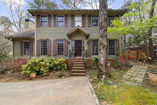 12493 Charlotte Dr, Alpharetta, GA 30004 - Photo 2