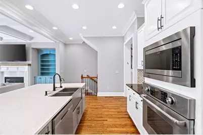 688 Lockton Place, Atlanta, GA 30342 - Photo 14