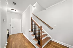 688 Lockton Pl, Atlanta, GA 30342 - Photo 38