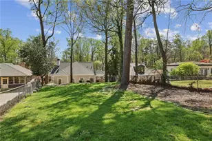 810 Martina Dr NE, Atlanta, GA 30305 - Photo 28