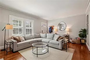 810 Martina Dr NE, Atlanta, GA 30305 - Photo 6