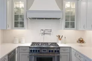 77 Peachtree Pl NE, Atlanta, GA 30309 - Photo 14