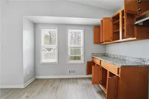 5870 Wellborn Trail, Lithonia, GA 30058 - Photo 10