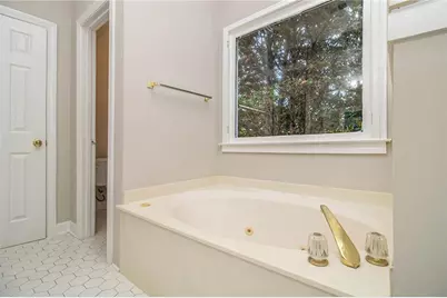 1463 Crescent Walk, Decatur, GA 30033 - Photo 6