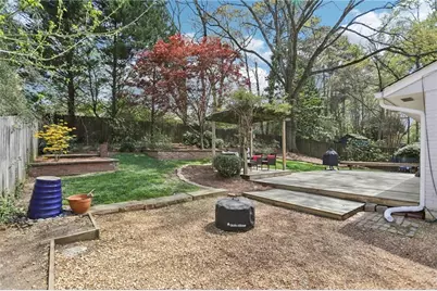 2233 Rando Lane NW, Atlanta, GA 30318 - Photo 8