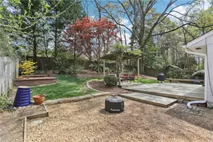 2233 Rando Ln NW, Atlanta, GA 30318 - Photo 8