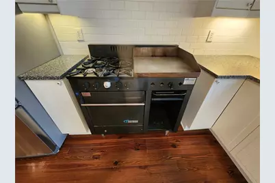 1055 Longley Avenue NW, Atlanta, GA 30318 - Photo 10