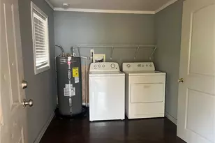 145 Peachtree St, Griffin, GA 30223 - Photo 14