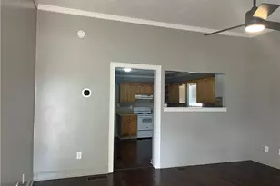 145 Peachtree St, Griffin, GA 30223 - Photo 6