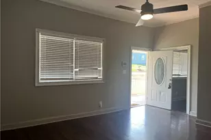 145 Peachtree St, Griffin, GA 30223 - Photo 4