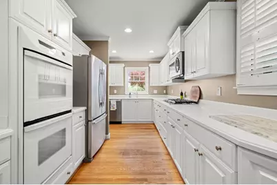 1837 Walthall Drive NW, Atlanta, GA 30318 - Photo 8