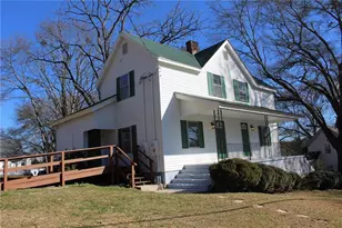 11 Liberty St, Gainesville, GA 30501 - Photo 1