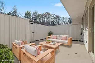 7306 Cardigan Circle, Atlanta, GA 30328 - Photo 30