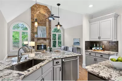 10640 N Edgewater Place, Johns Creek, GA 30097 - Photo 1