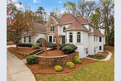 10640 N Edgewater Place, Johns Creek, GA 30097 - Photo 2