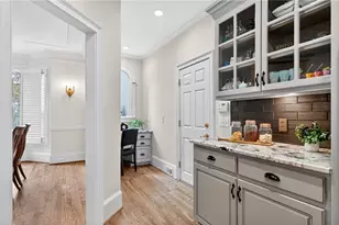 10640 N Edgewater Pl, Johns Creek, GA 30097 - Photo 12